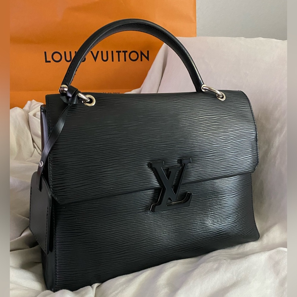 Louis Vuitton Grenelle MM black Epi bag